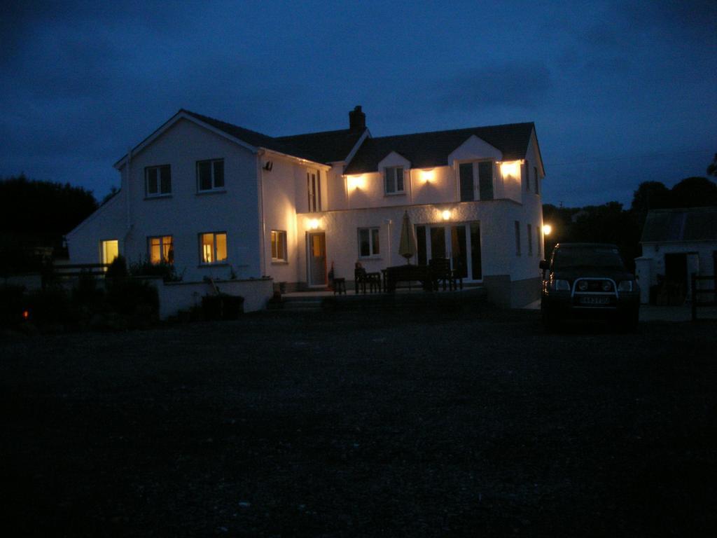 Hôtel Pantysgyfarnog Near Carmarthenshire Pembrokeshire Extérieur photo